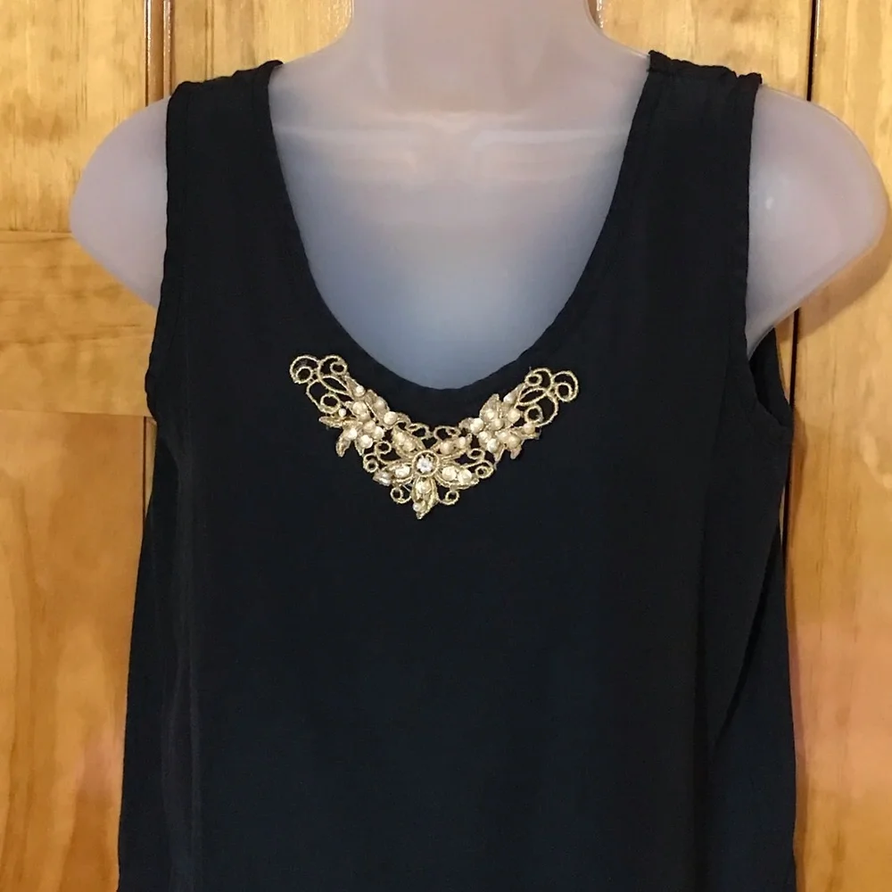 Langtry Dressy Tank Top Blouse Gold & Pearl Embellishment
Camisole 
Small 4 - 6 - Picture 11 of 14